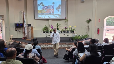 Jardín Botánico Nacional realiza taller sobre el cuidado de las orquídeas