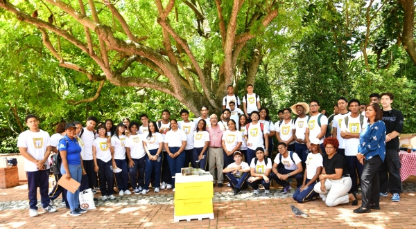 Jard&iacute;n Bot&aacute;nico Nacional celebra el D&iacute;a Mundial de las Abejas con actividad educativa